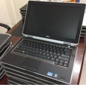 Dell Latitude E6320 (i5-2520M/4GB RAM/ssd 120GB /13.3 INCH HD)