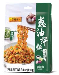 Lee Kum Kee Noodles with Peppercorn Flavored Chili Oil 110 g