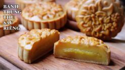 Bánh Trung Thu Đậu Xanh Sầu Riêng Trứng 2 cái/ Thập Cẩm Trứng 2 cái Happy Elephant 480 g